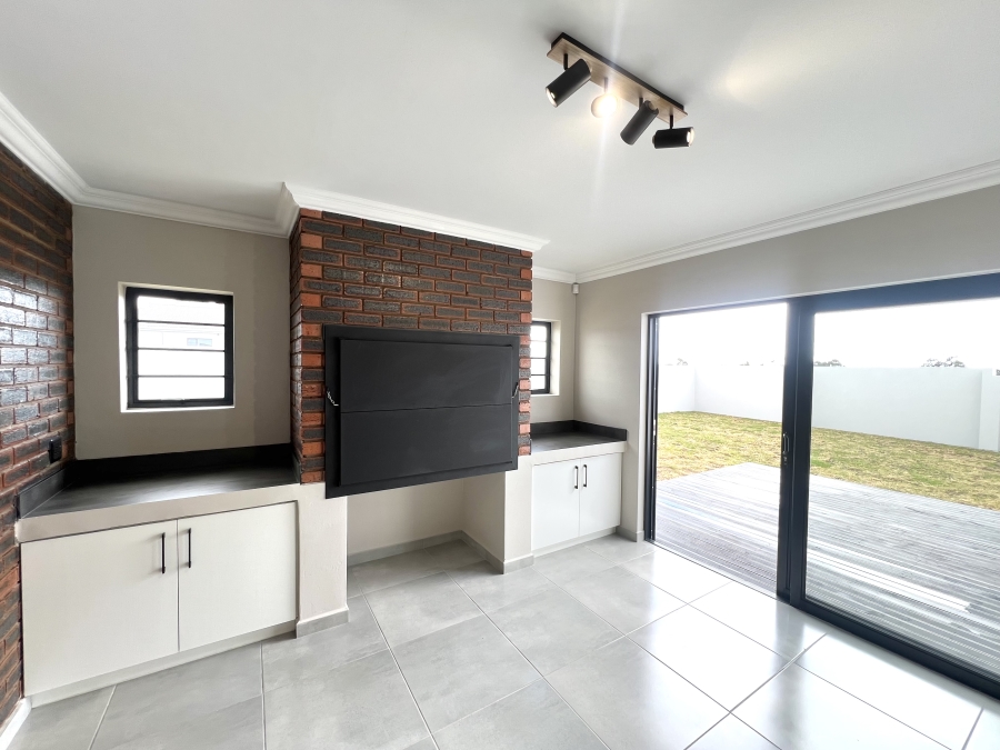 3 Bedroom Property for Sale in Fountains Estate Eastern Cape